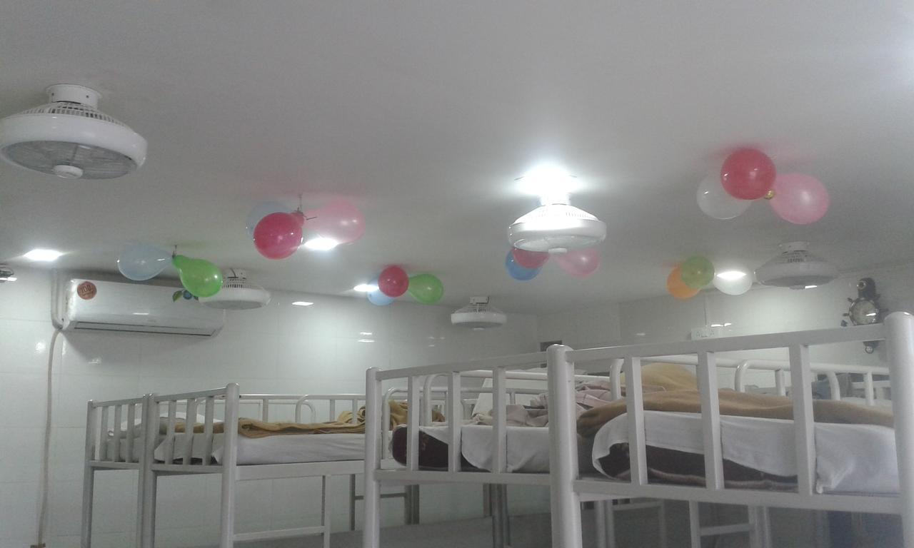 Star Dormitory Bombay Exterior foto