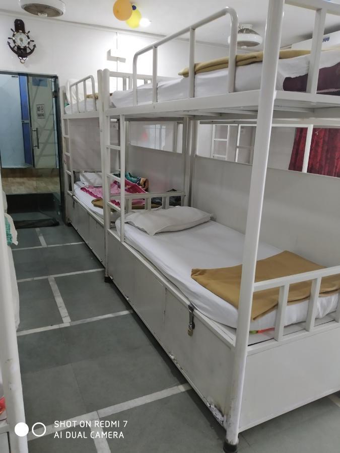 Star Dormitory Bombay Exterior foto